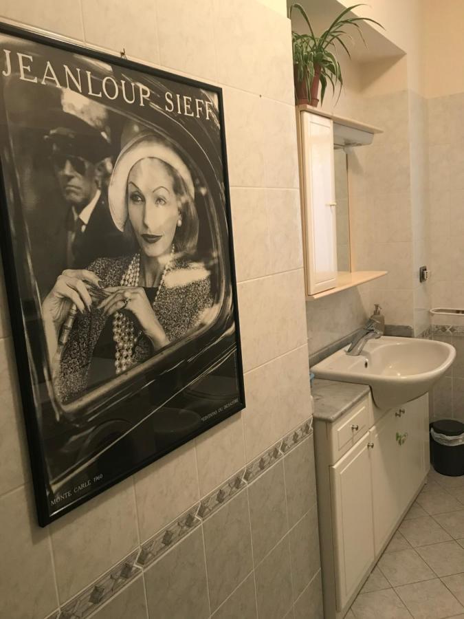 شقة ألبا  في La Casa Del Melograno المظهر الخارجي الصورة